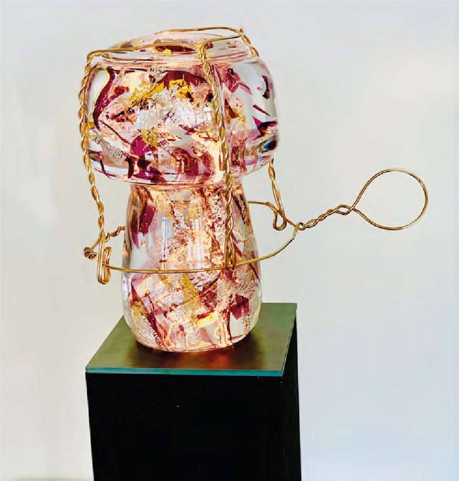 MAGNUM CHAMPAGNE CORK CHRYSTAL-SCULPTURE
